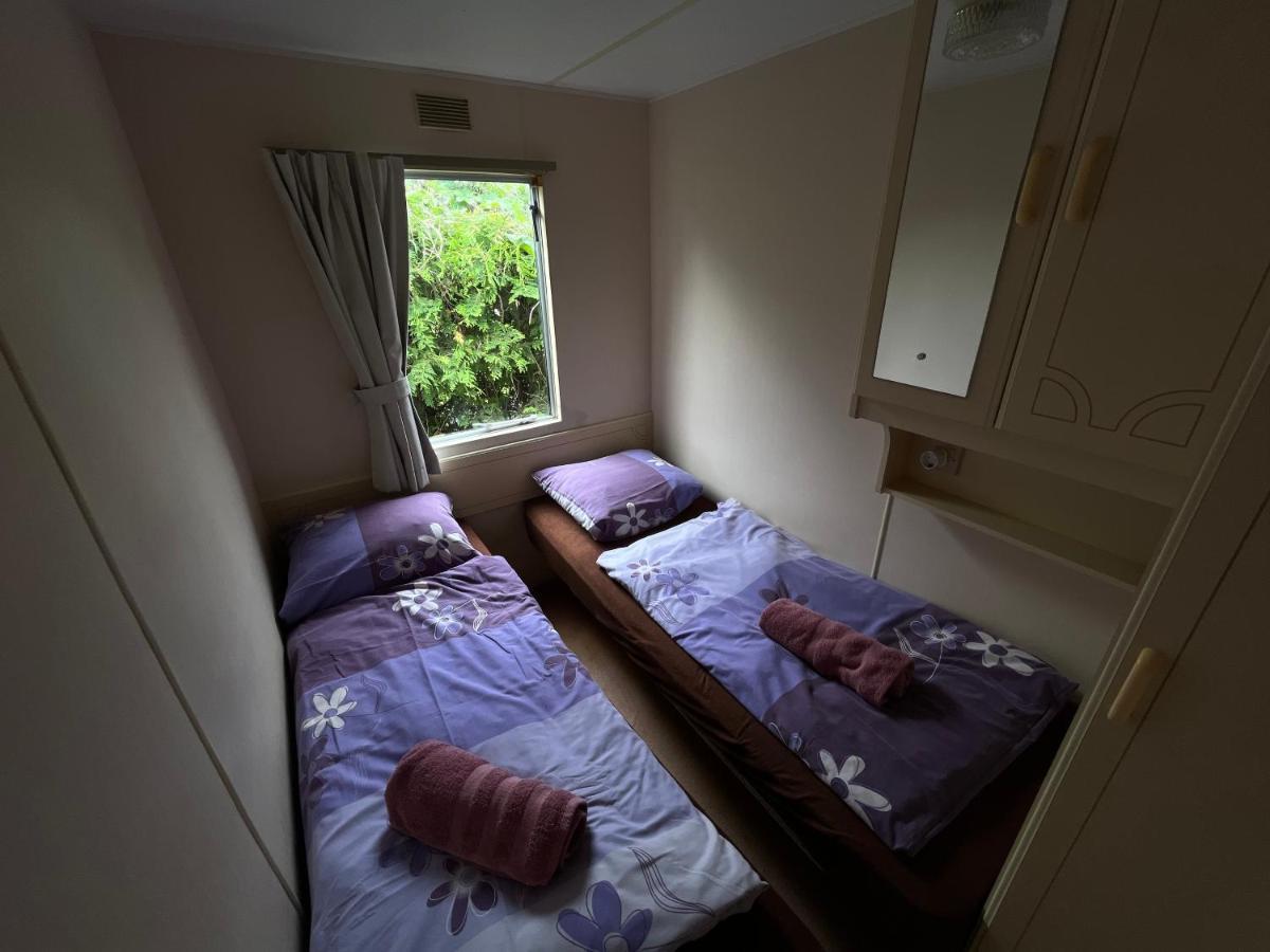 Autocamp Free Star - Mobilheimy Apartment สตราโคตีน ภายนอก รูปภาพ