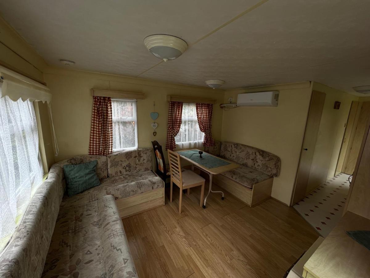 Autocamp Free Star - Mobilheimy Apartment สตราโคตีน ภายนอก รูปภาพ