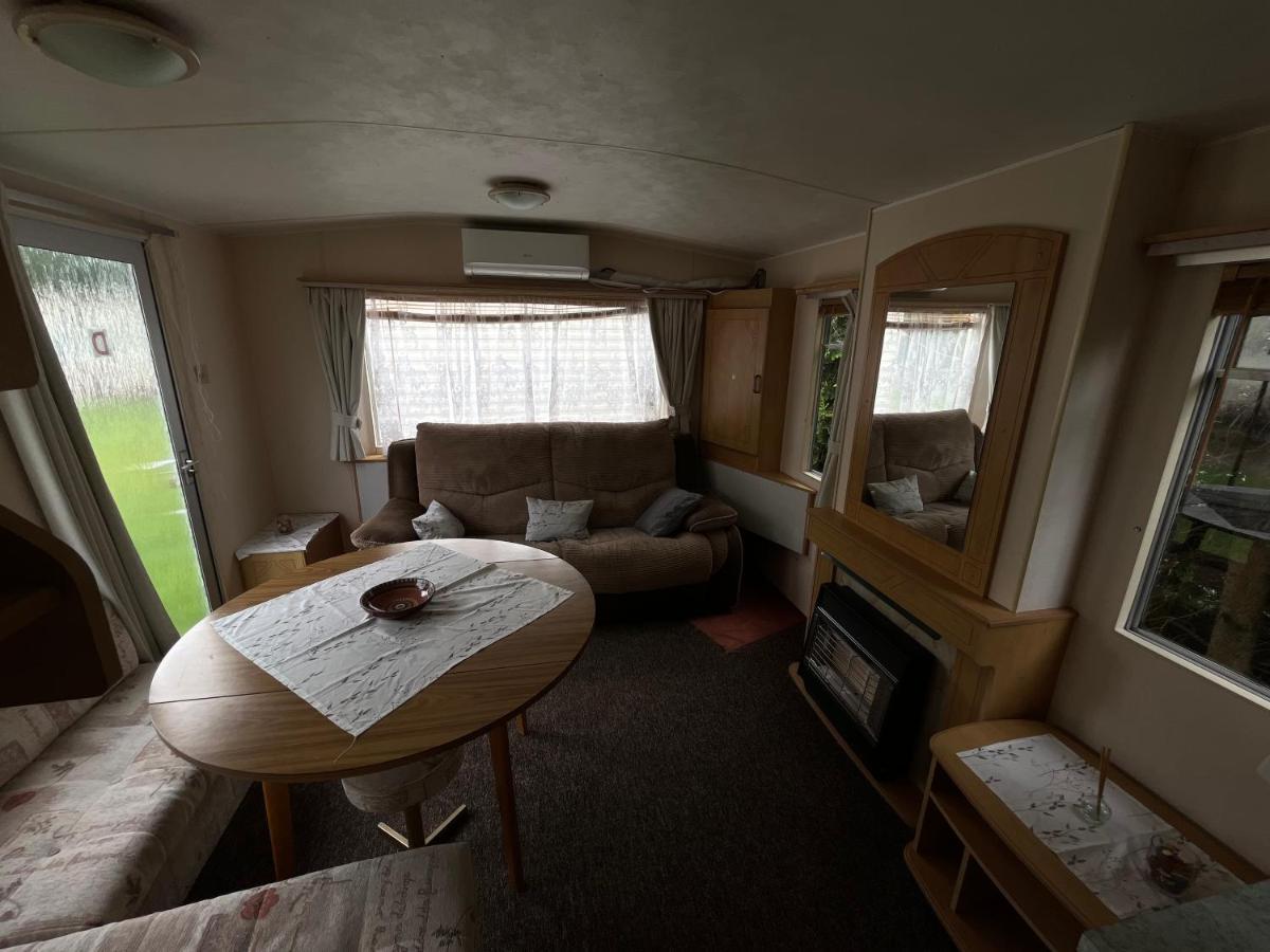 Autocamp Free Star - Mobilheimy Apartment สตราโคตีน ภายนอก รูปภาพ
