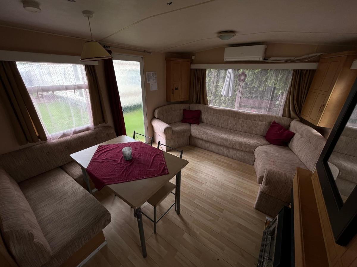 Autocamp Free Star - Mobilheimy Apartment สตราโคตีน ภายนอก รูปภาพ