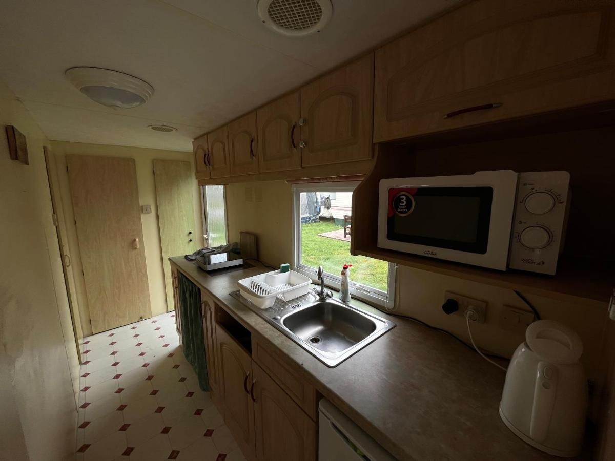 Autocamp Free Star - Mobilheimy Apartment สตราโคตีน ภายนอก รูปภาพ