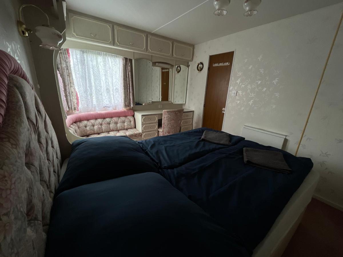 Autocamp Free Star - Mobilheimy Apartment สตราโคตีน ภายนอก รูปภาพ
