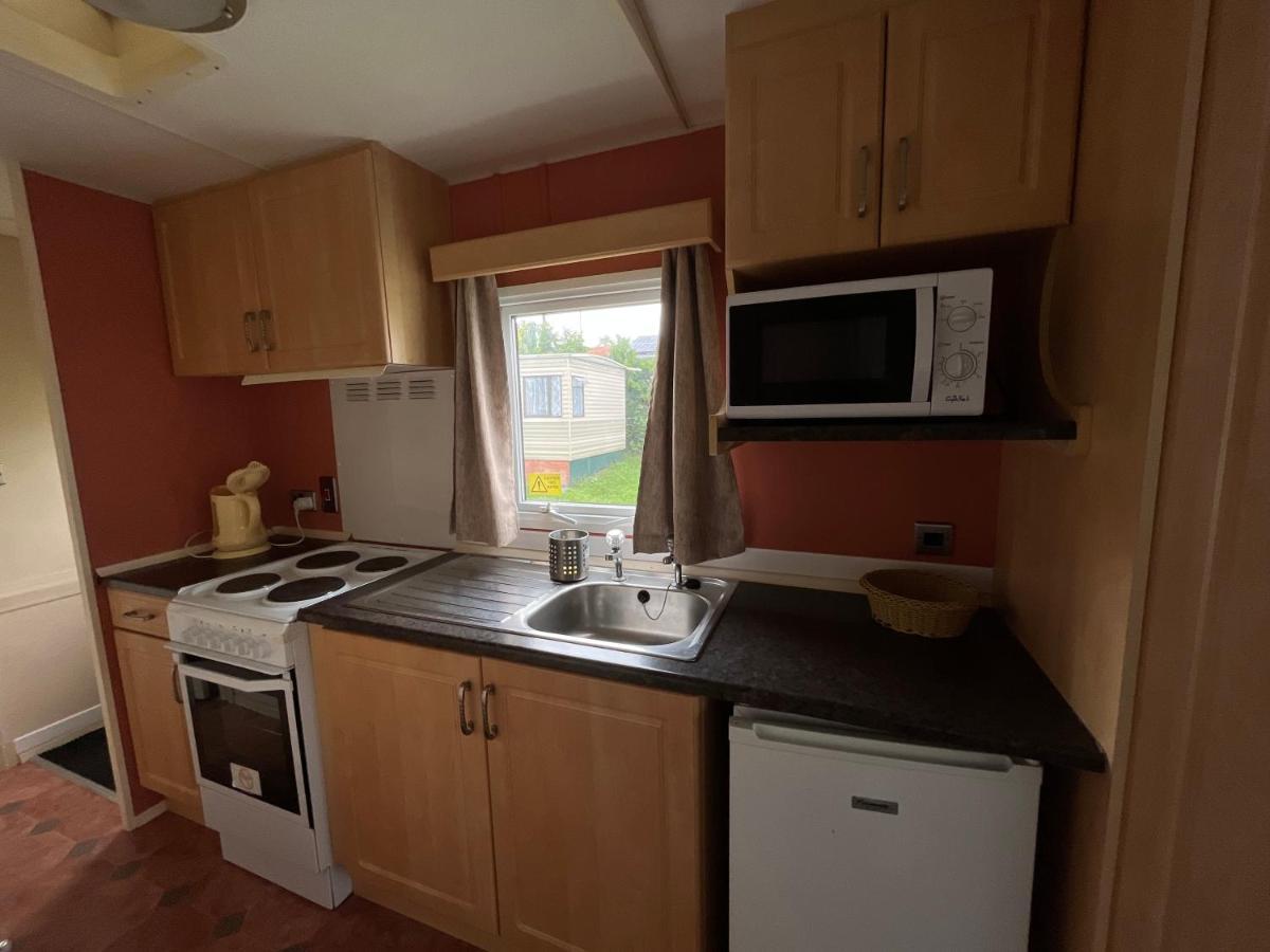 Autocamp Free Star - Mobilheimy Apartment สตราโคตีน ภายนอก รูปภาพ