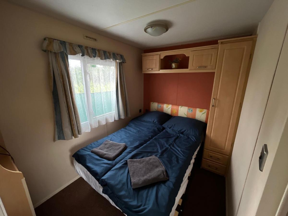 Autocamp Free Star - Mobilheimy Apartment สตราโคตีน ภายนอก รูปภาพ
