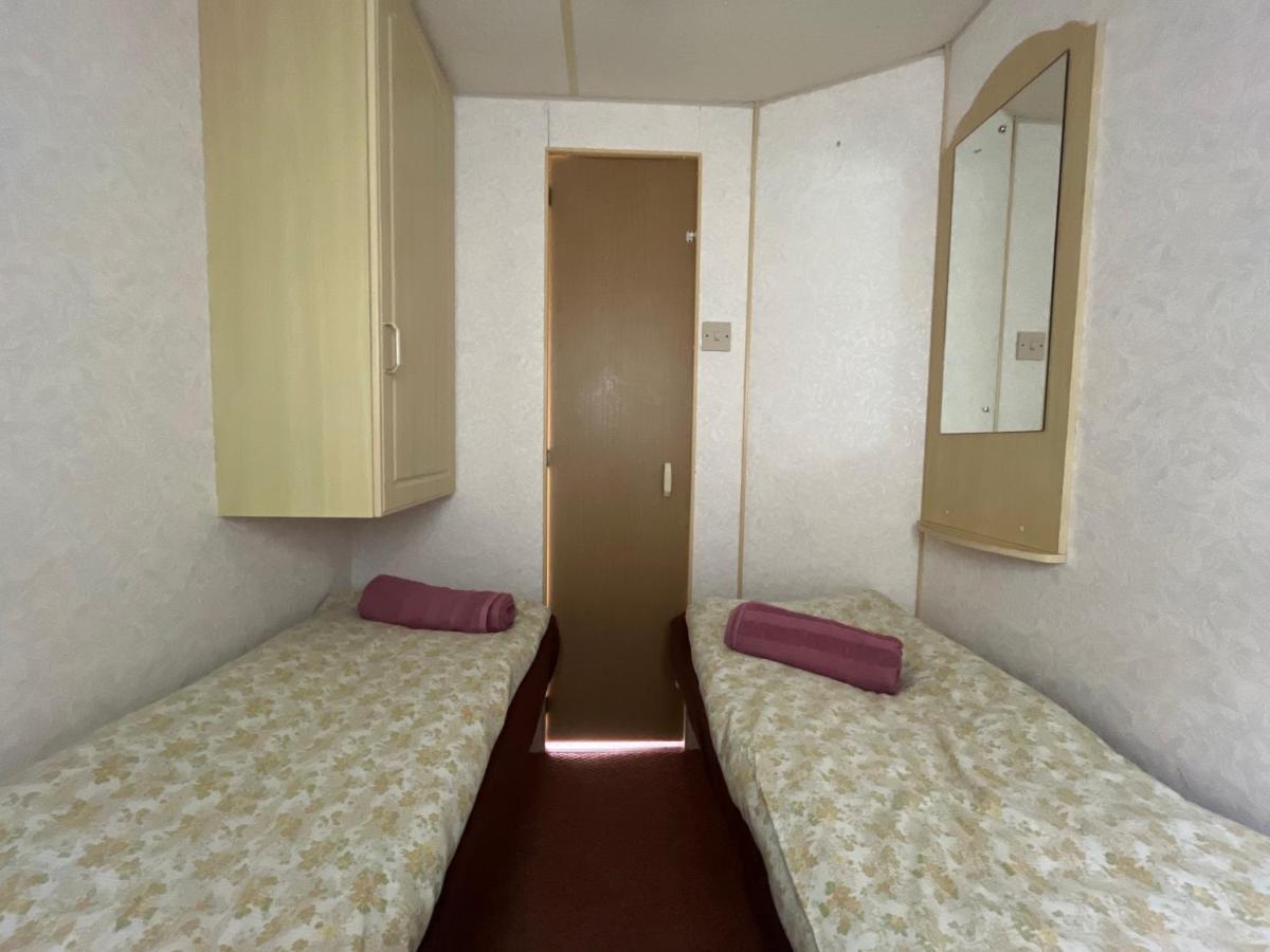 Autocamp Free Star - Mobilheimy Apartment สตราโคตีน ภายนอก รูปภาพ