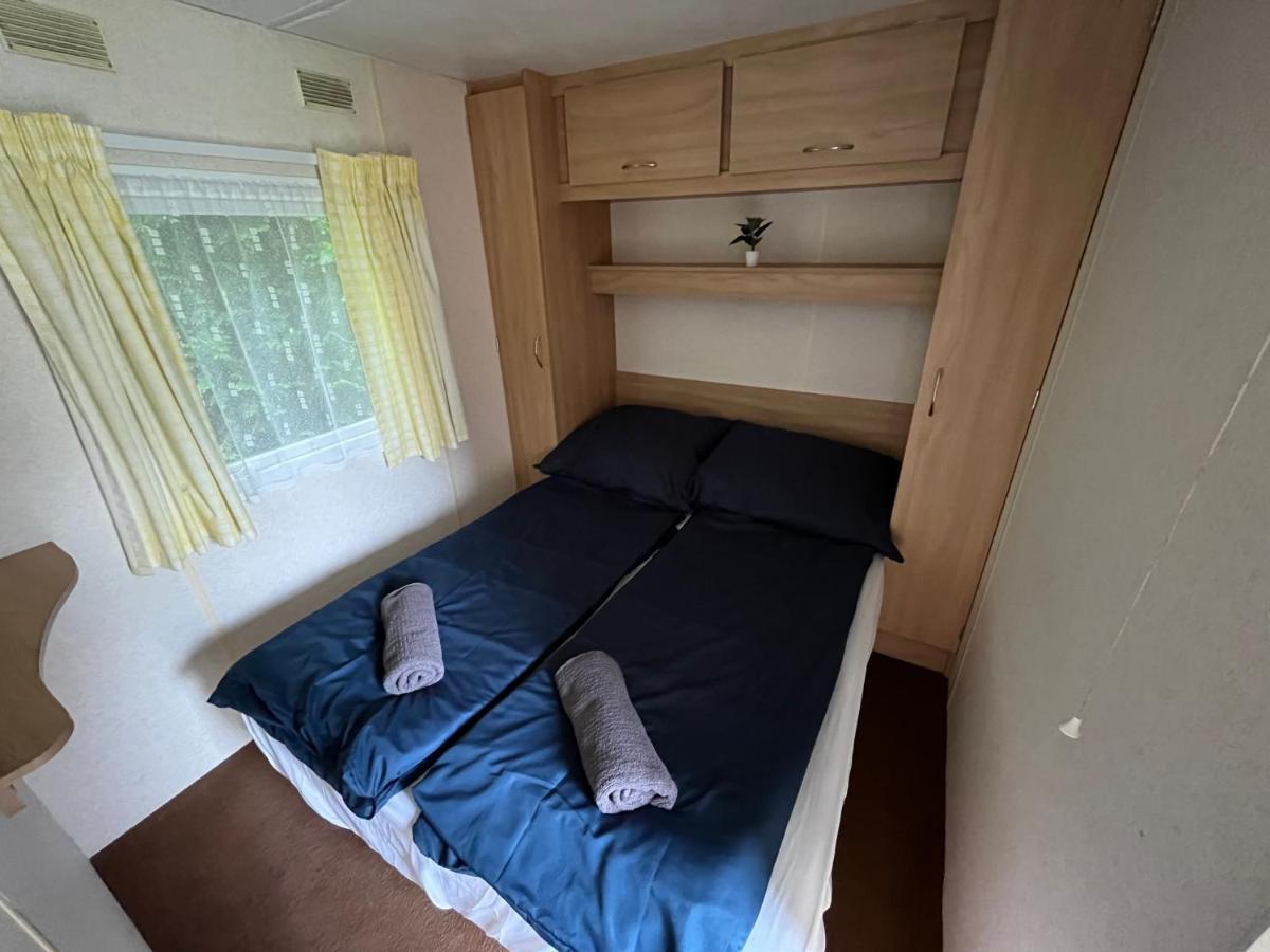 Autocamp Free Star - Mobilheimy Apartment สตราโคตีน ภายนอก รูปภาพ