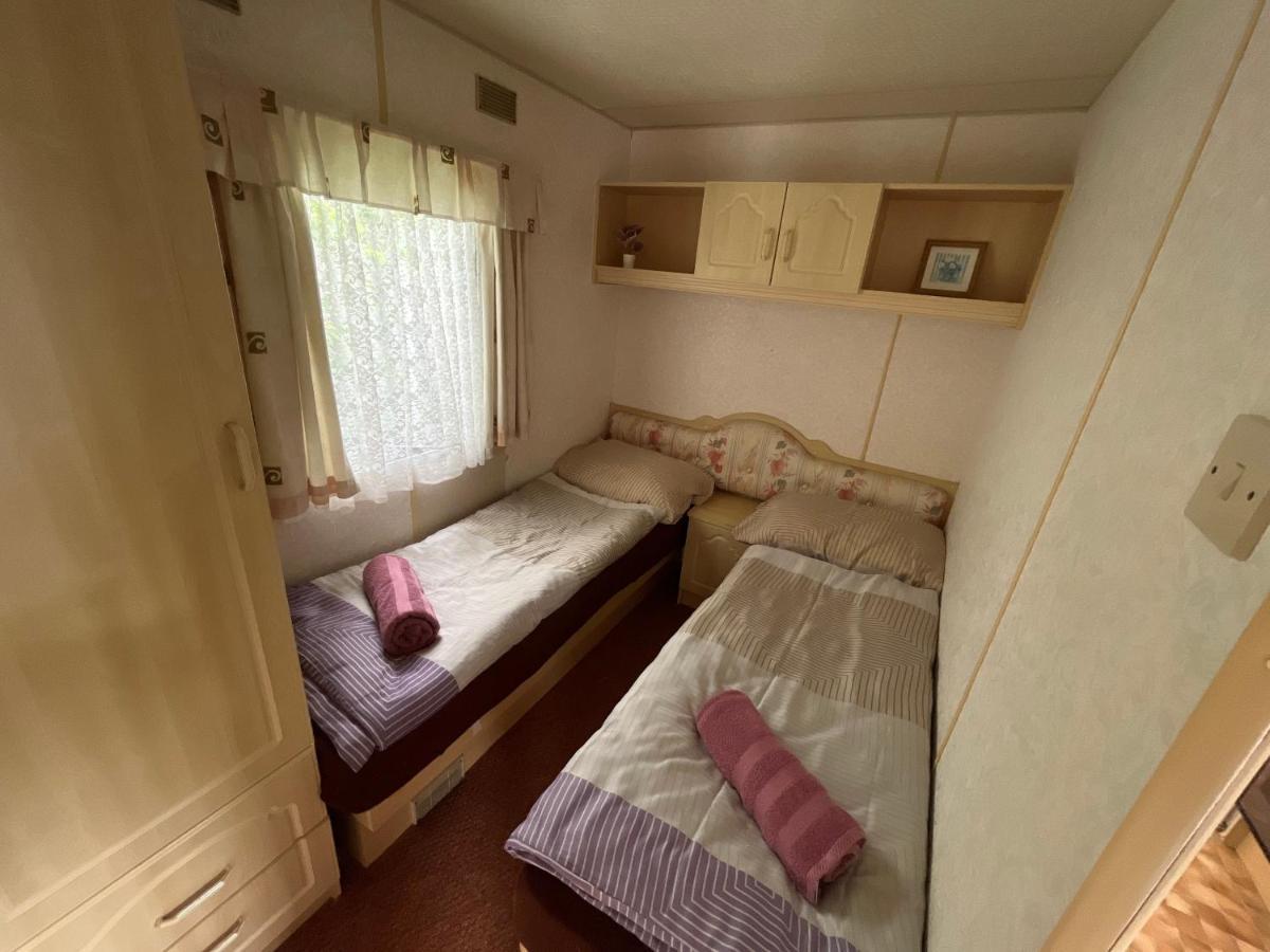 Autocamp Free Star - Mobilheimy Apartment สตราโคตีน ภายนอก รูปภาพ