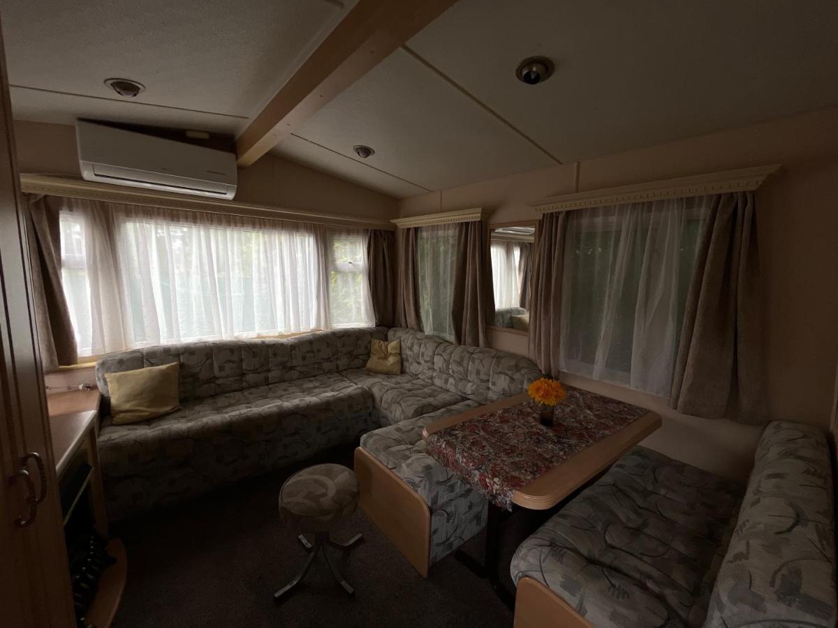 Autocamp Free Star - Mobilheimy Apartment สตราโคตีน ภายนอก รูปภาพ