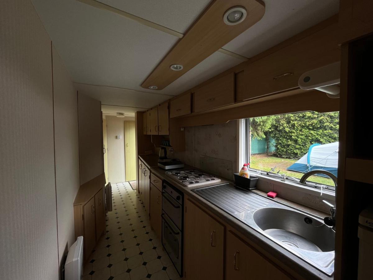 Autocamp Free Star - Mobilheimy Apartment สตราโคตีน ภายนอก รูปภาพ
