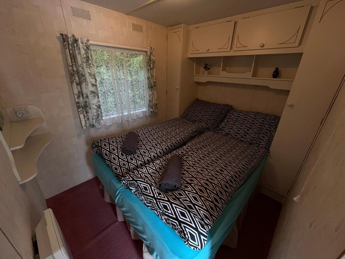 Autocamp Free Star - Mobilheimy Apartment สตราโคตีน ภายนอก รูปภาพ